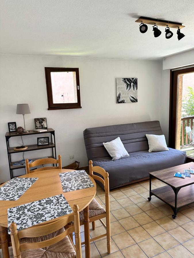 Charmant Appartement Briançon Exteriör bild